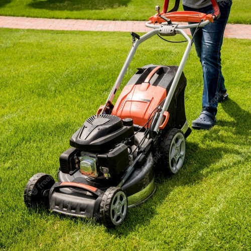 Lawn Mowers & Landscape Designers